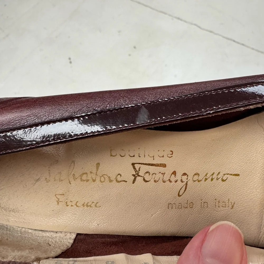 Salvatore Ferragamo Firenze Burgundy Leather Pumps size 8 vintage